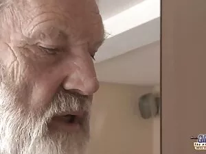 La masajista da con  ...